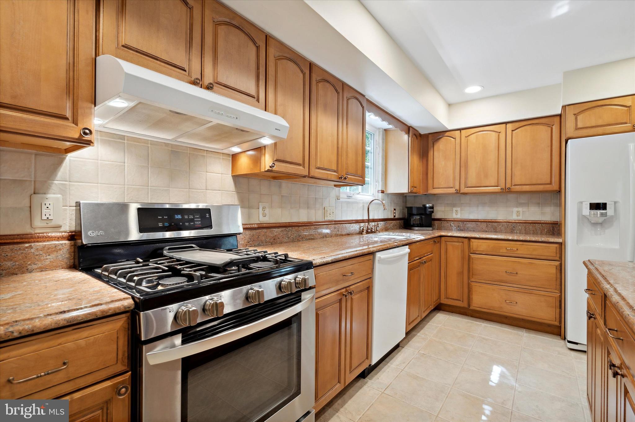 11 Chadwick Drive Voorhees, NJ 08043 - Photo 15 of 62