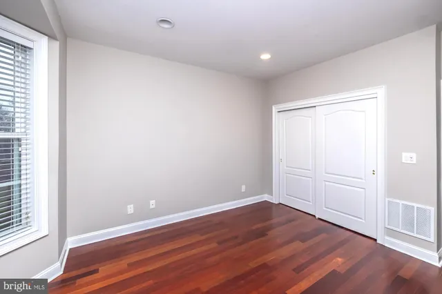 $1,100,000 | 74 Sunflower Way, Huntingdon Valley, PA 19006