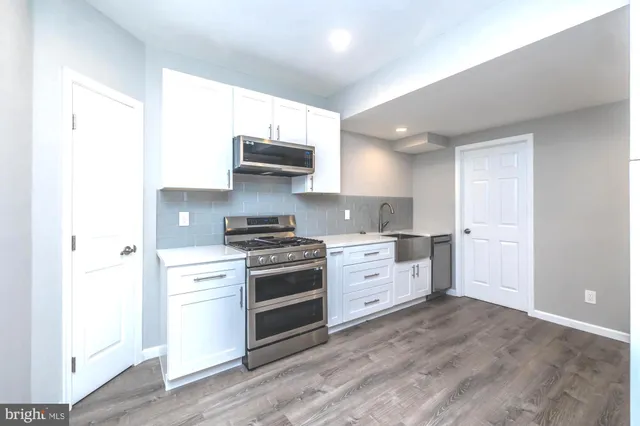 $1,100,000 | 74 Sunflower Way, Huntingdon Valley, PA 19006