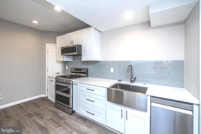 $1,100,000 | 74 Sunflower Way, Huntingdon Valley, PA 19006