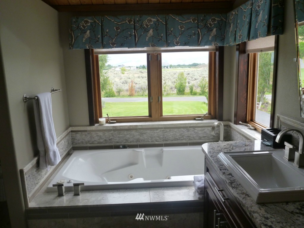 11 George Road Omak, WA 98841 - Photo 9 of 25