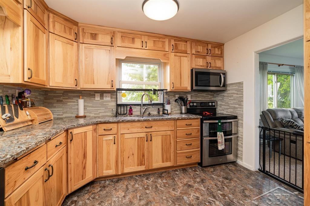 2750 South Carter Road Auburn, MI 48611 - Photo 9 of 19 50177839-e9bf129b-1036-4214-b8e0-b8a0b23432ac.JPG