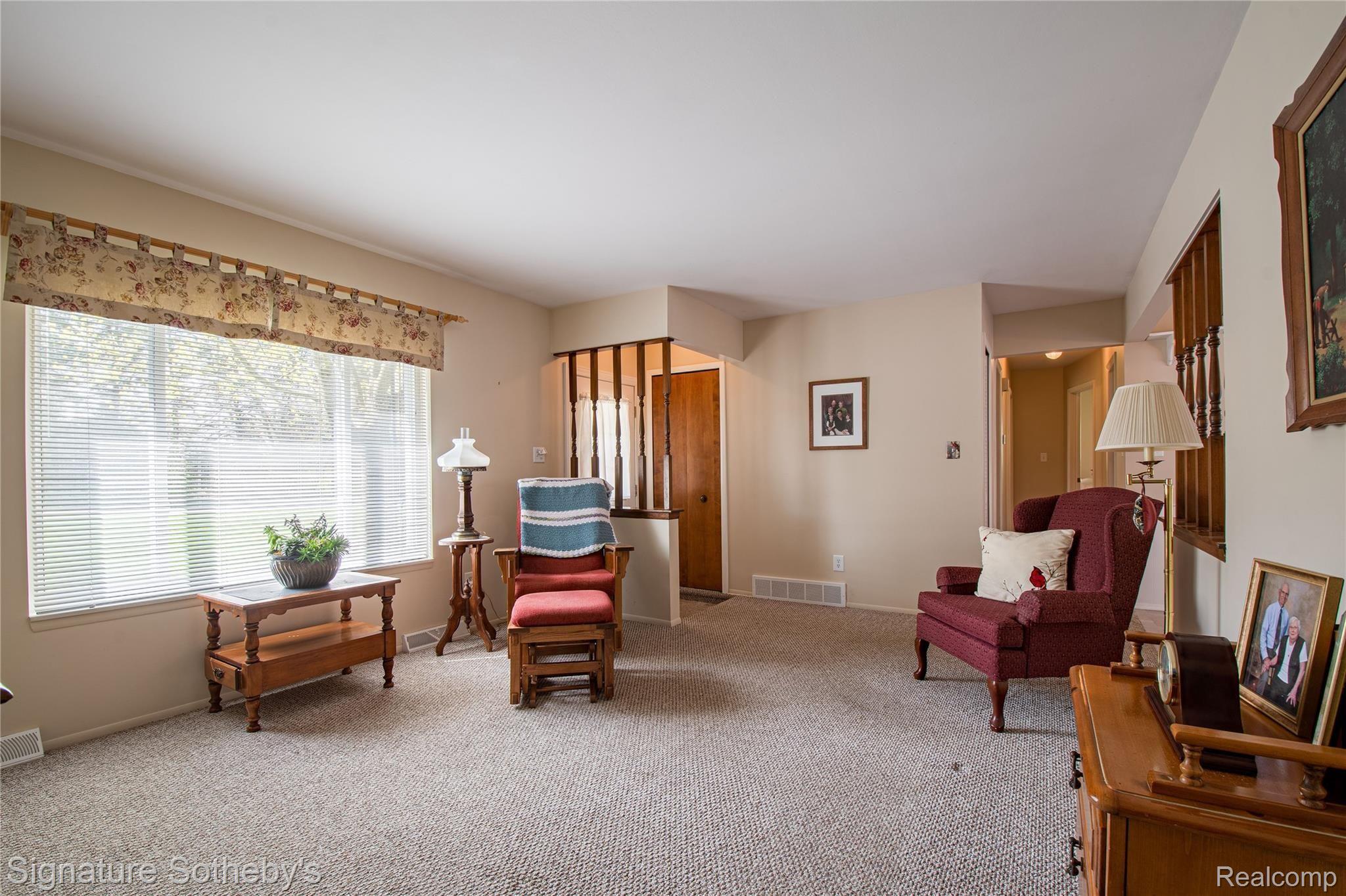 2500 South Hickory Ridge Road Milford, MI 48380 - Photo 3 of 40 Formal living room off entry foyer