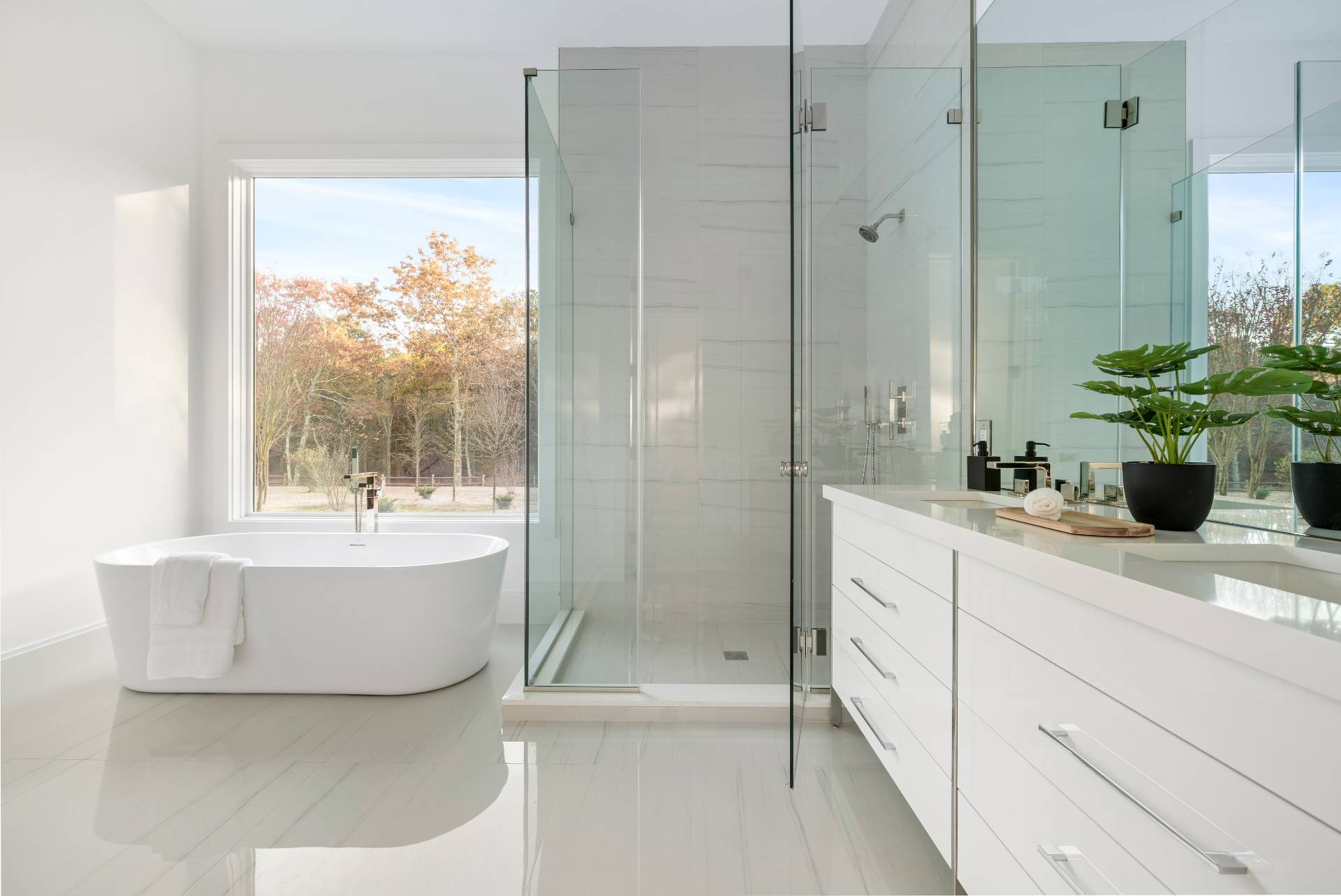 2069 Deerfield Road Sag Harbor, NY 11963 - Photo 17 of 37