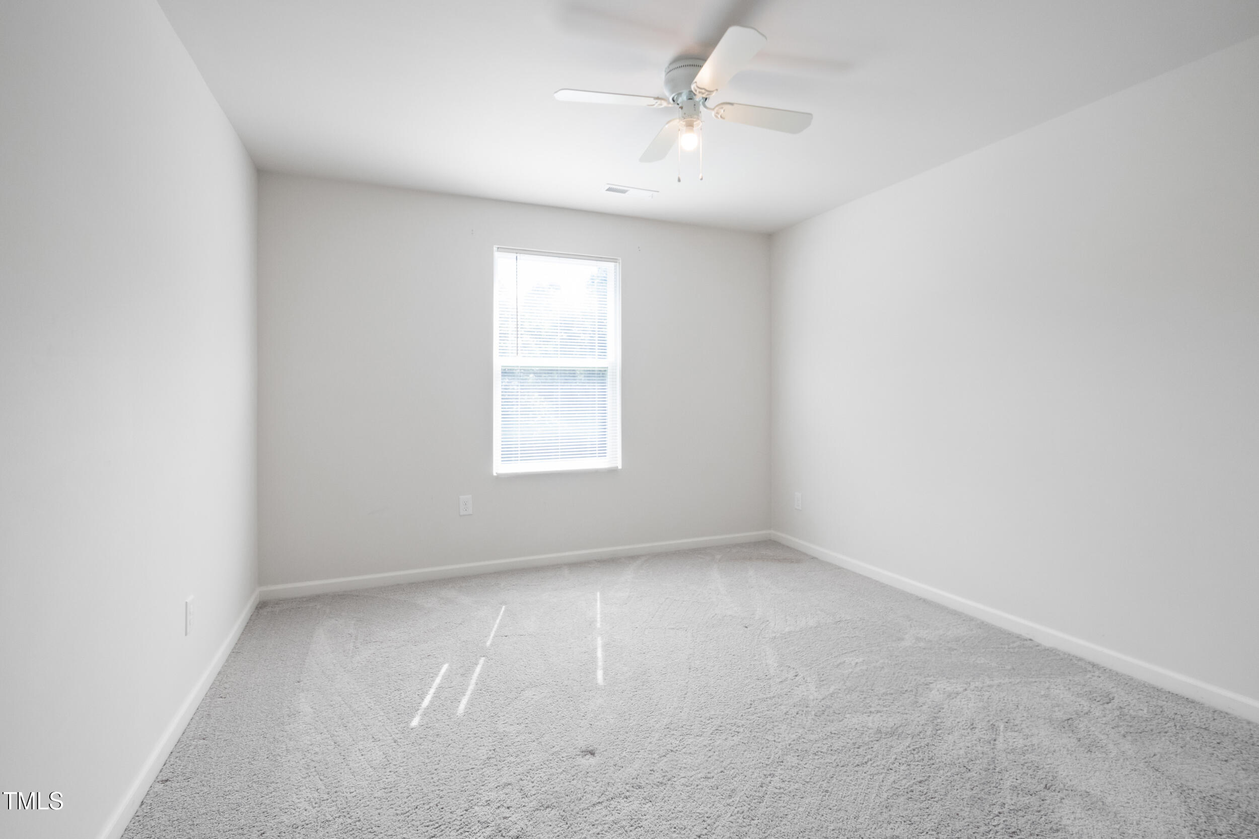 2121 Wildwind Drive Graham, NC 27253 - Photo 32 of 55 35_img_3238