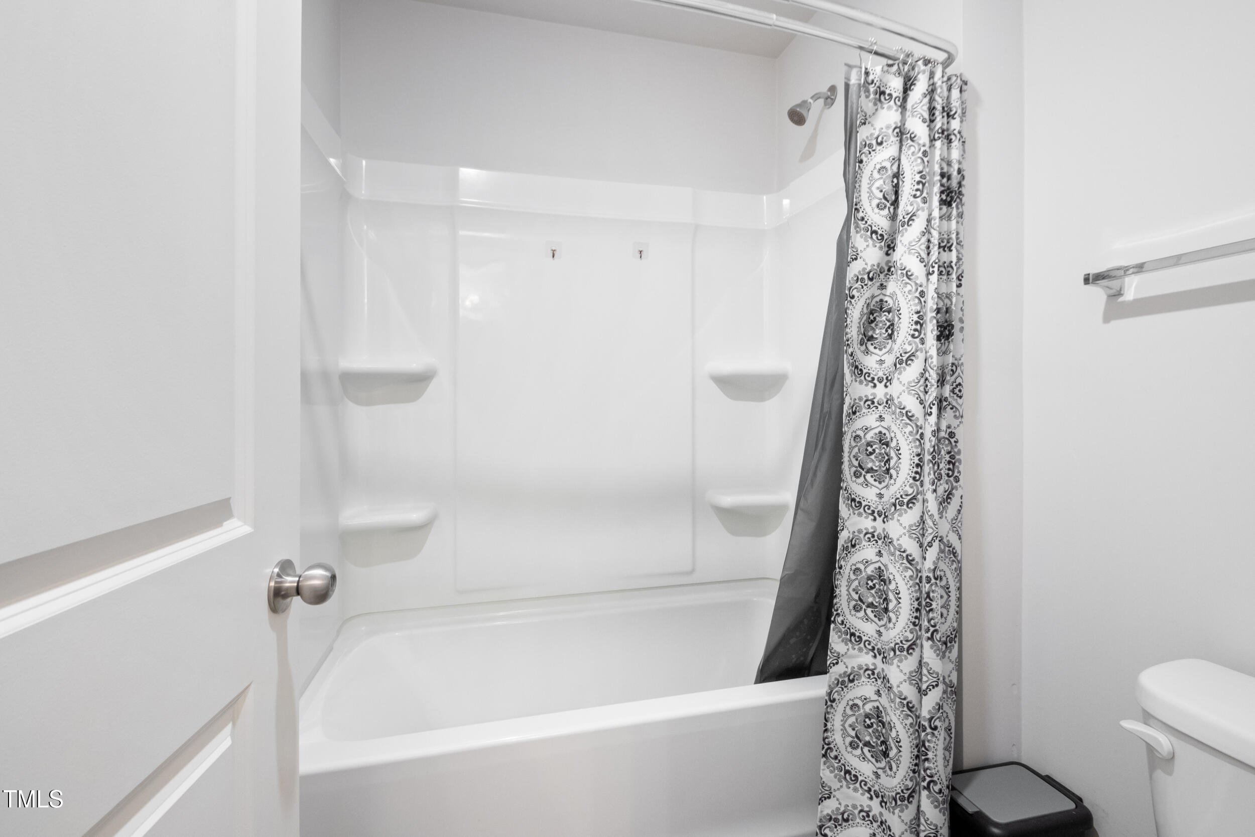 2121 Wildwind Drive Graham, NC 27253 - Photo 37 of 55 40_img_3258