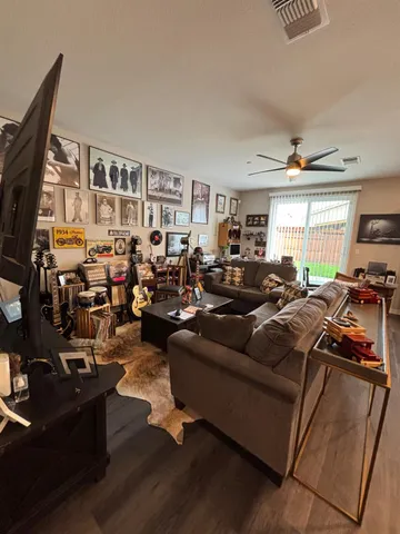 $474,999 | 1434 Hayley Street, Los Banos, CA 93635