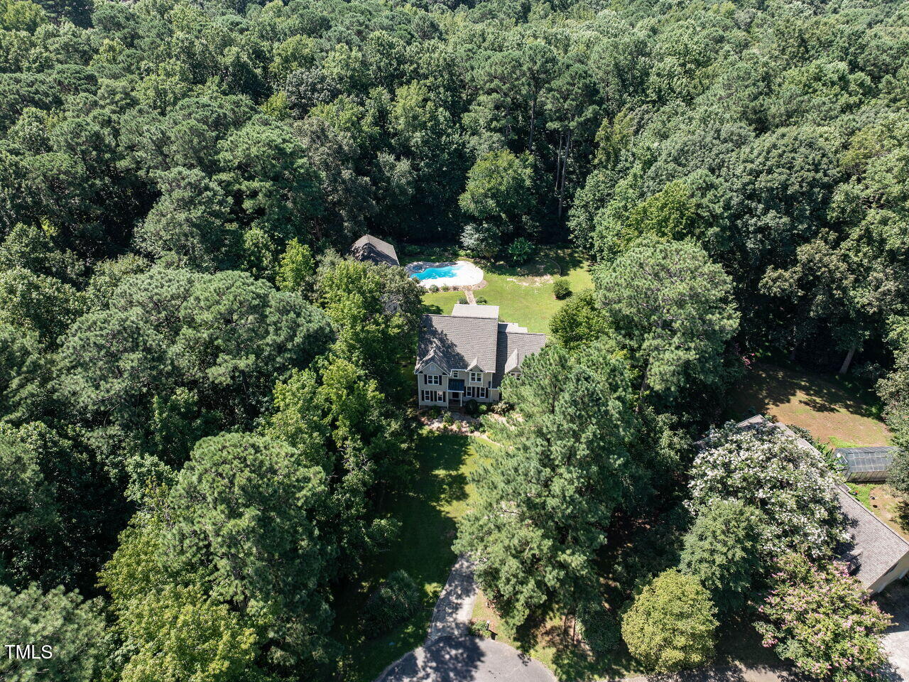 2129 Beneventum Court Raleigh, NC 27606 - Photo 73 of 96 072-1280x960-photo