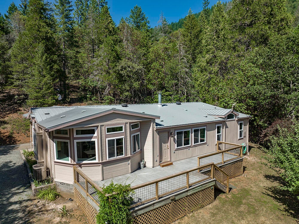 787 Winona Road Grants Pass, OR 97526 - Photo 1 of 54 1