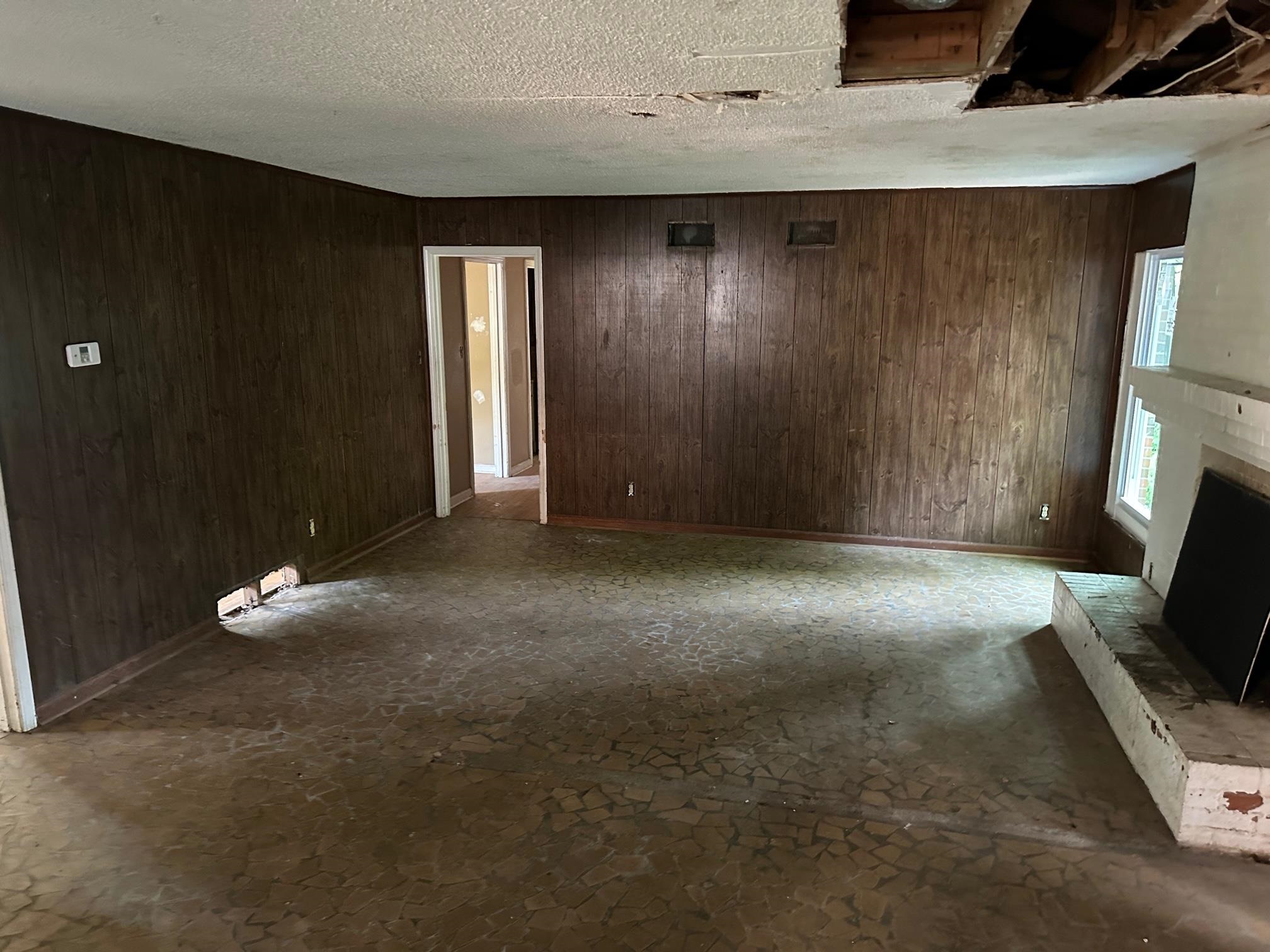 4483 Yale Road Memphis, TN 38128 - Photo 2 of 10 a view of empty room