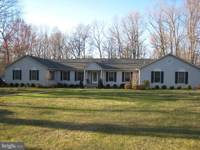 8056 Sinclair Mill Road Manassas, VA 20112 - Photo 4 of 20 Exterior #3
