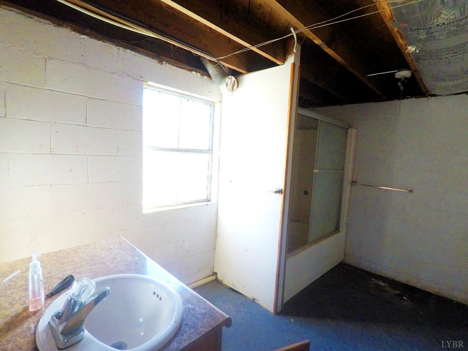 300 Buck Track Road Gretna, VA 24557 - Photo 23 of 35 Gallery Image 23