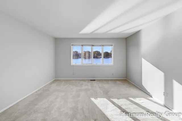 $840,000 | 15762 North Prospect Point Drive, Spring Lake, MI 49456