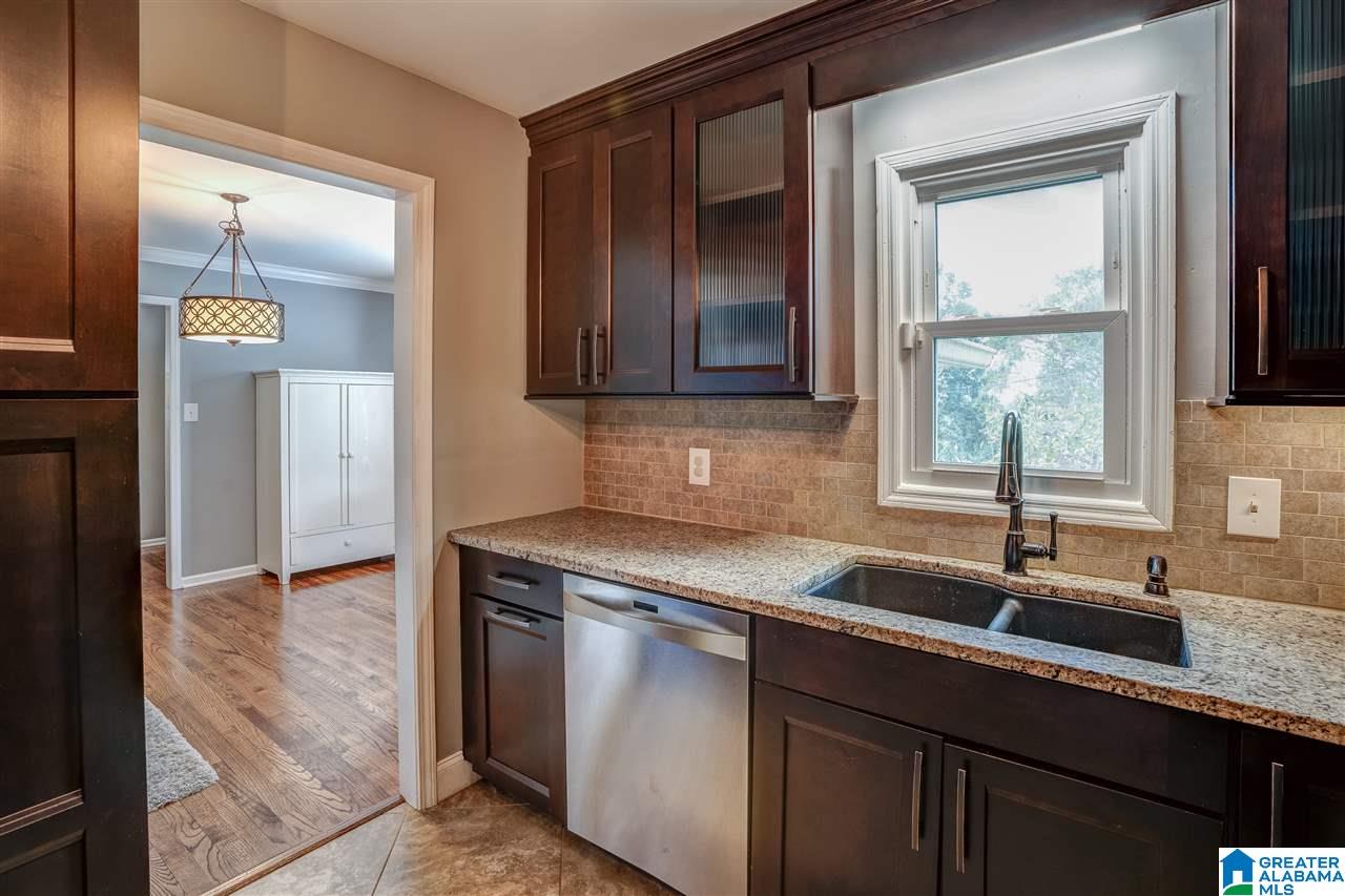 105 Hunters Point Circle Birmingham, AL 35244 - Photo 7 of 26