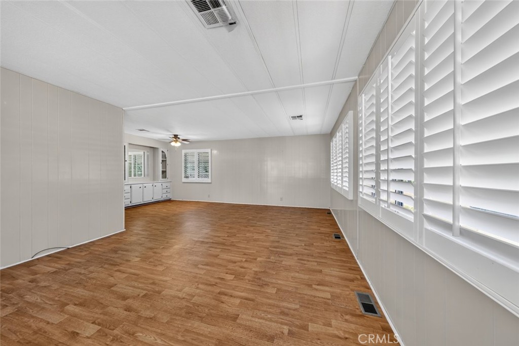 6480 Katherine Road, Unit 87 Simi Valley, CA 93063 - Photo 11 of 36 Gallery Image 11