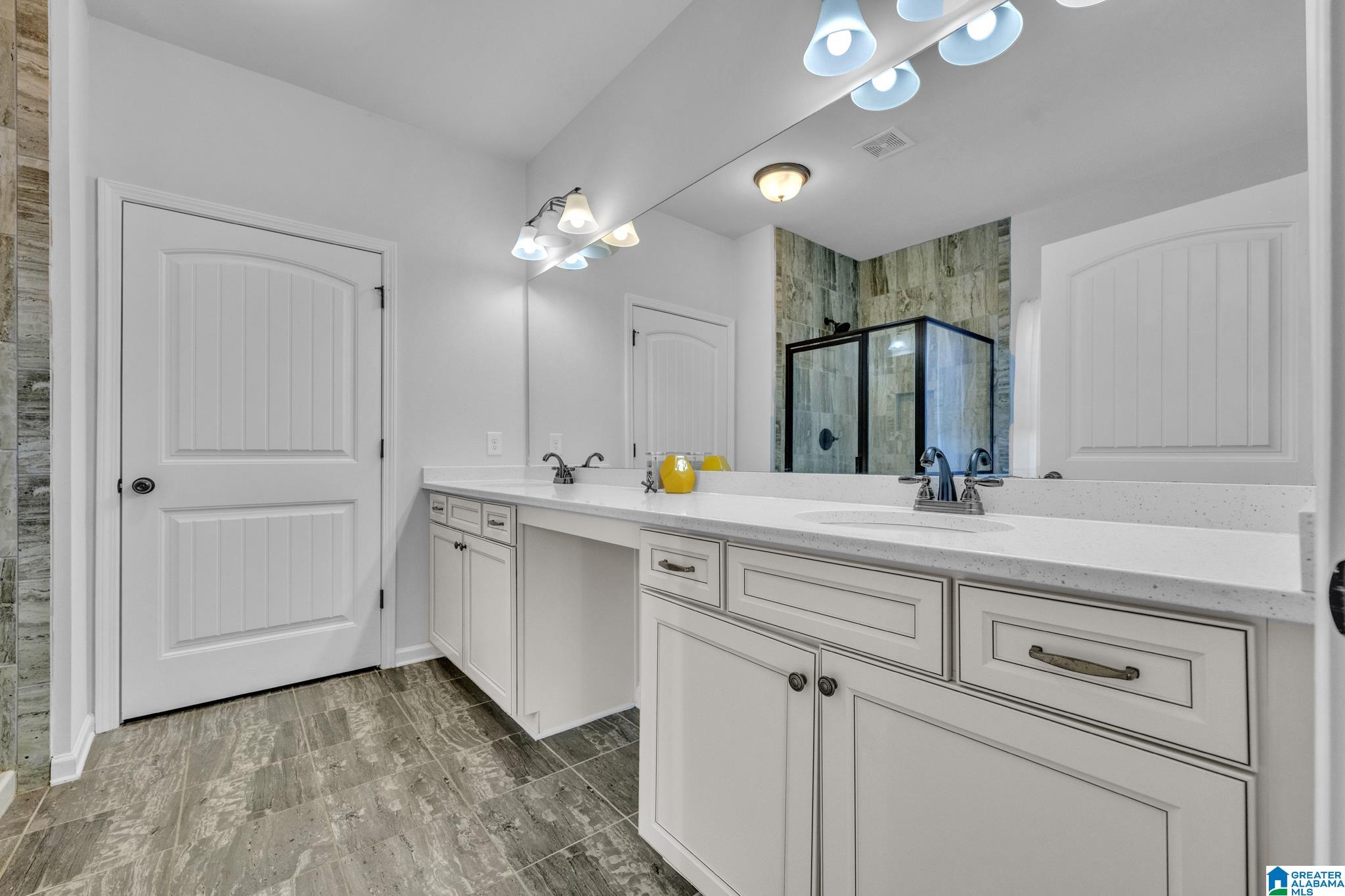 8608 Clarke Lane Leeds, AL 35094 - Photo 15 of 32