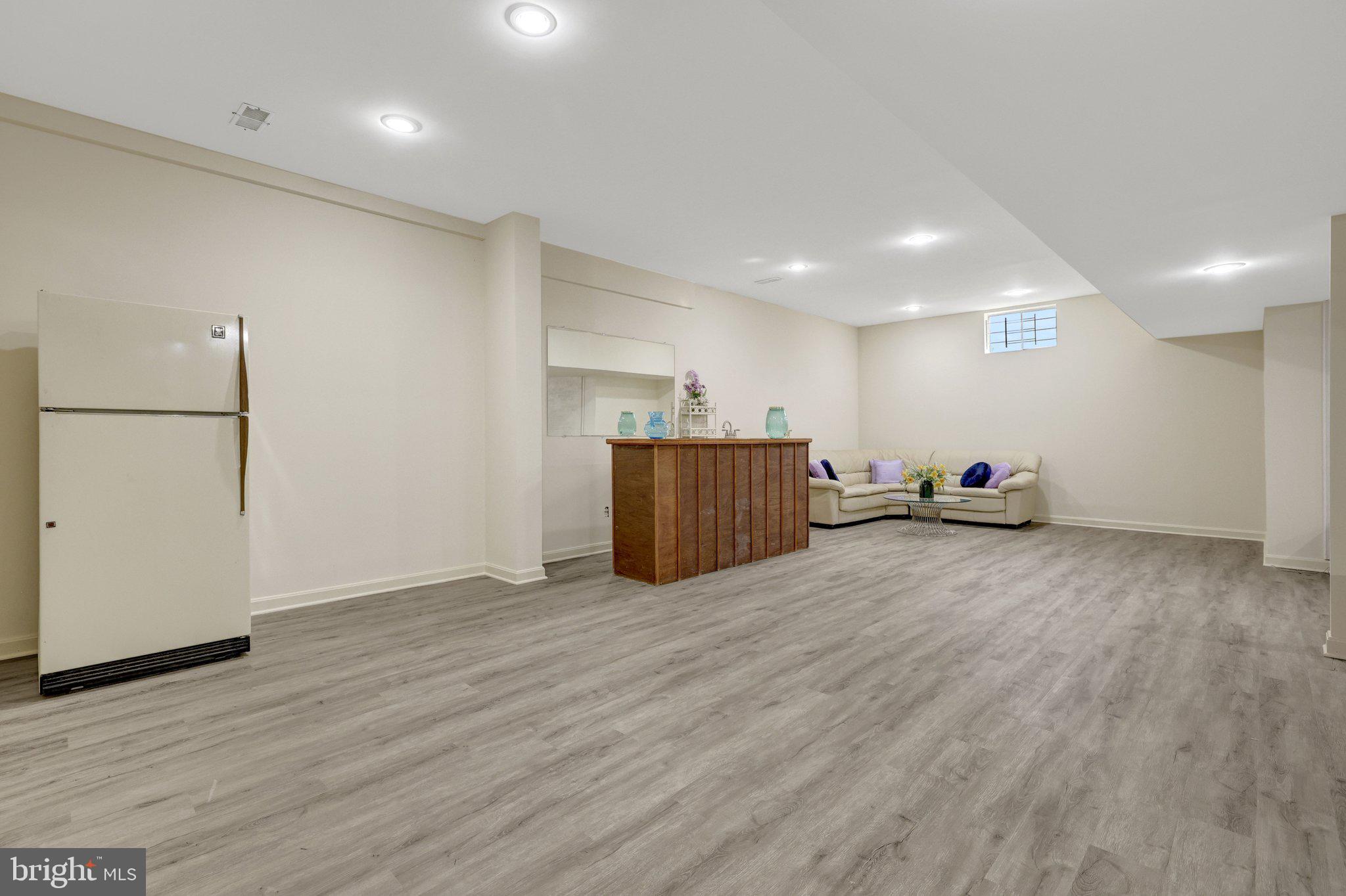 1398 Park Lake Drive Reston, VA 20190 - Photo 41 of 64