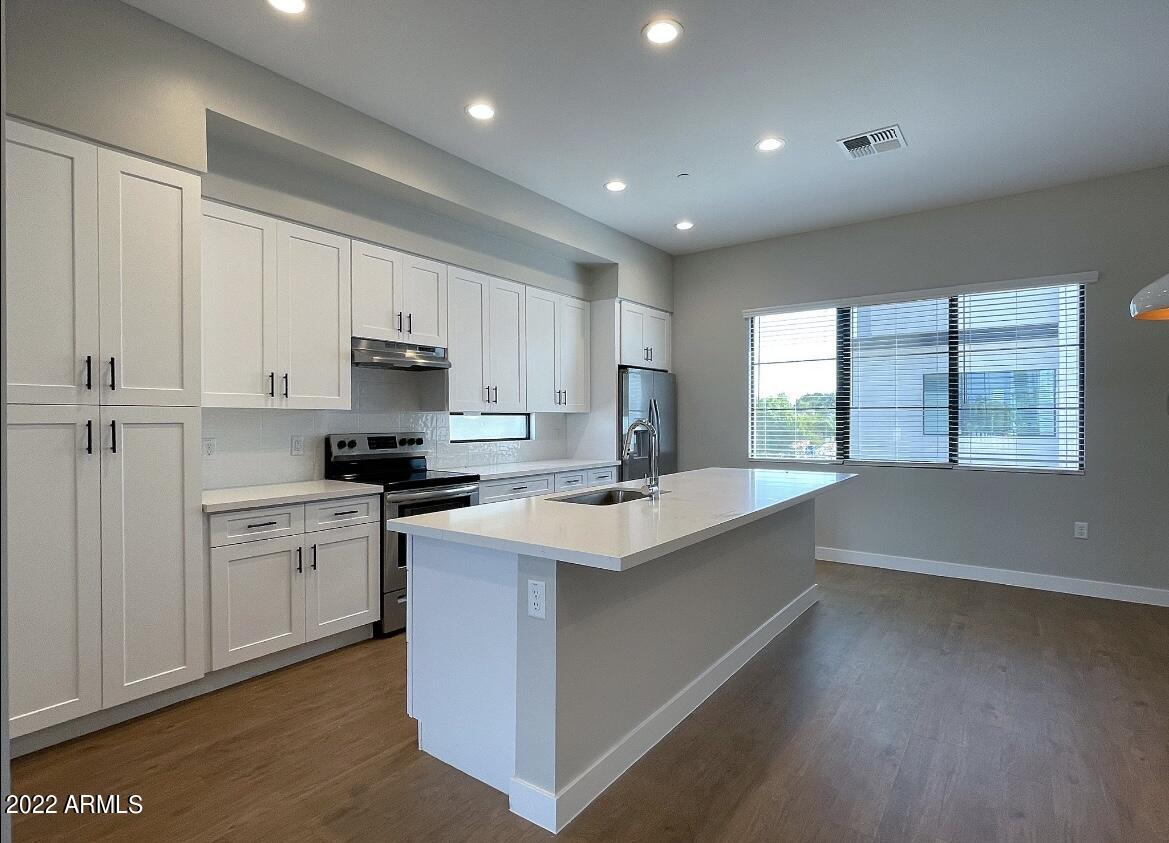 3215 East Flower Street, Unit 2 Phoenix, AZ 85018 - Photo 33 of 59 IMG_0509