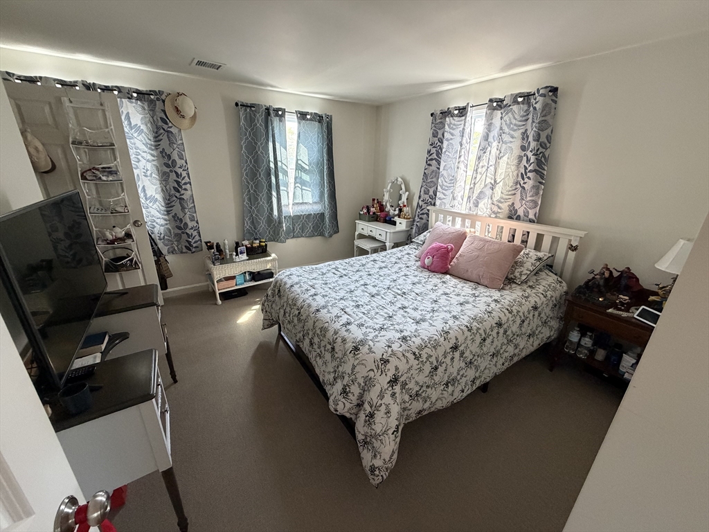 39 Pearl Street Barnstable, MA 02601 - Photo 28 of 34