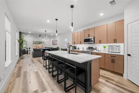 a view of outdoor space yard and front view of a house