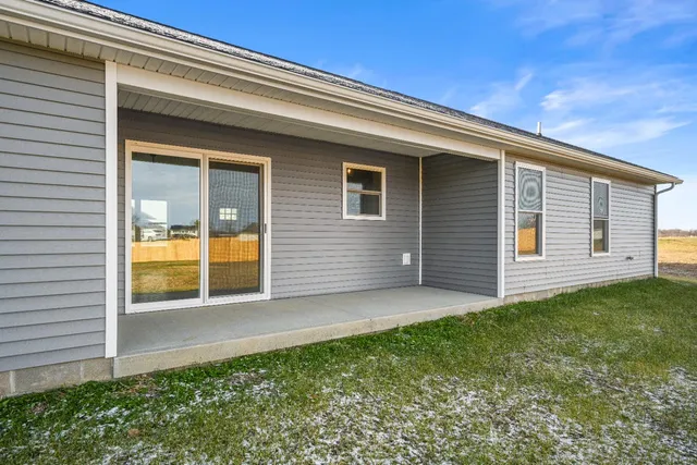 $320,000 | 583 Shawnee Trail, Milan, IN 47031