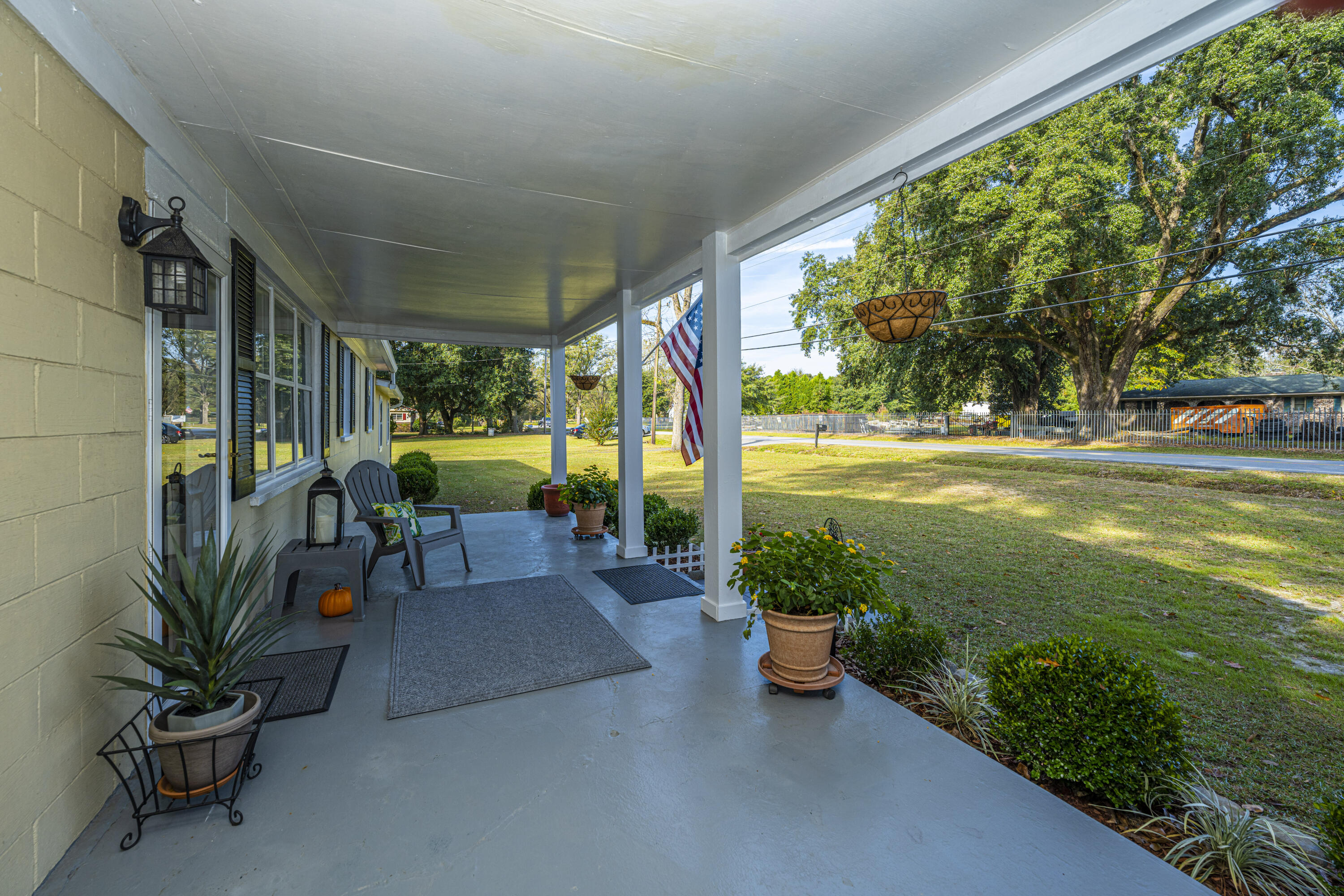 434 School Street Ridgeville, SC 29472 - Photo 2 of 36 DSC_9595