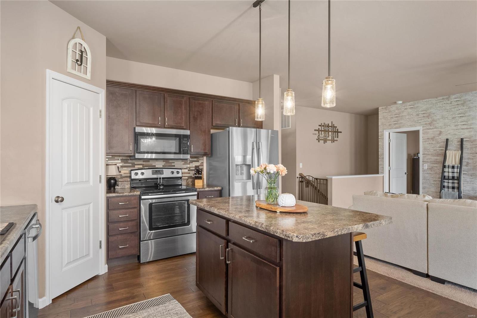 804 Hawkridge Run Shiloh, IL 62221 - Photo 16 of 39 Gallery Image 16