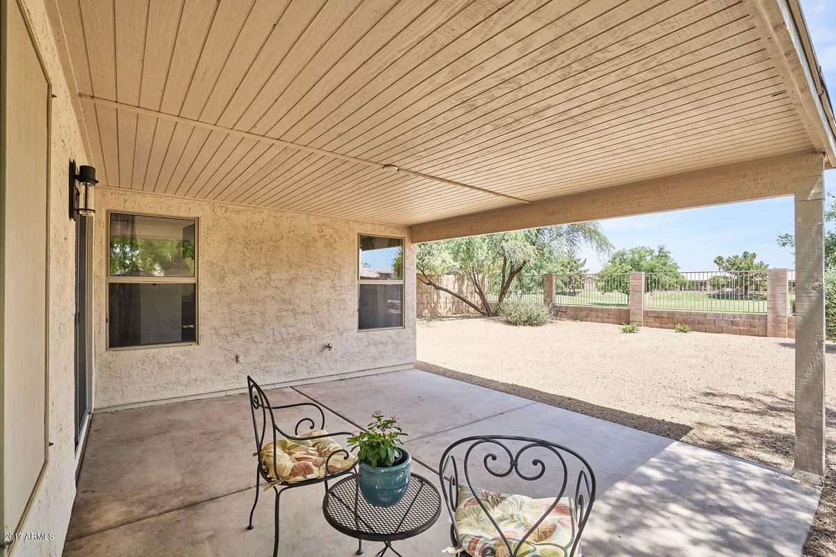 304 West Colt Road Tempe, AZ 85284 - Photo 8 of 28 a outdoor space with furniture