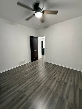 $1,350 | 1211 21st Place, Rockford, IL 61104