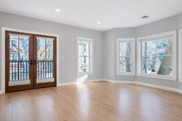 $5,400 | 99 Williams Street, Unit 4, Boston, MA 02130