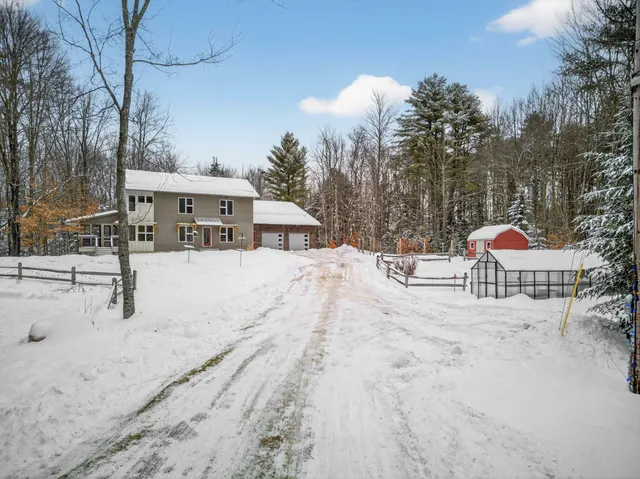 $849,000 | 28 Nyasa Lane, Brunswick, ME 04011