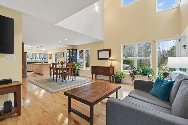 $899,000 | 28 Nyasa Lane, Brunswick, ME 04011