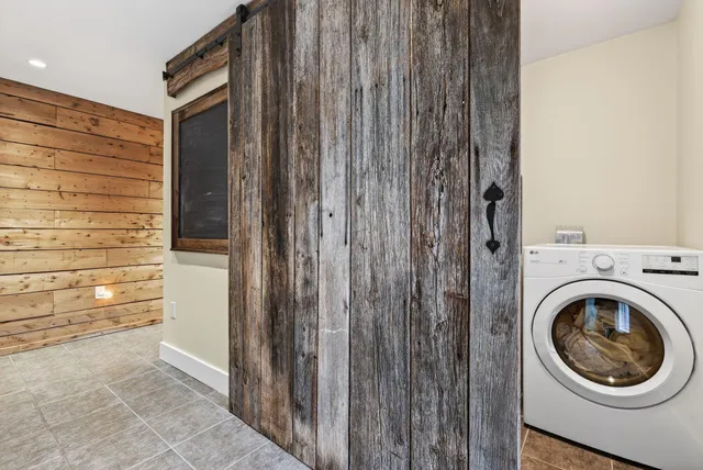 $899,000 | 28 Nyasa Lane, Brunswick, ME 04011