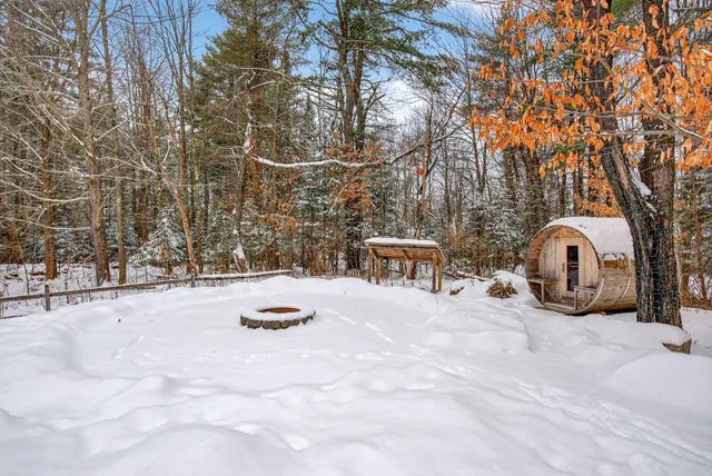 $849,000 | 28 Nyasa Lane, Brunswick, ME 04011