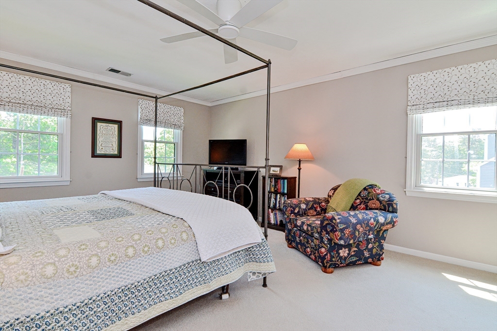 9 Eastmount Road Medfield, MA 02052 - Photo 20 of 40 Gallery Image 20