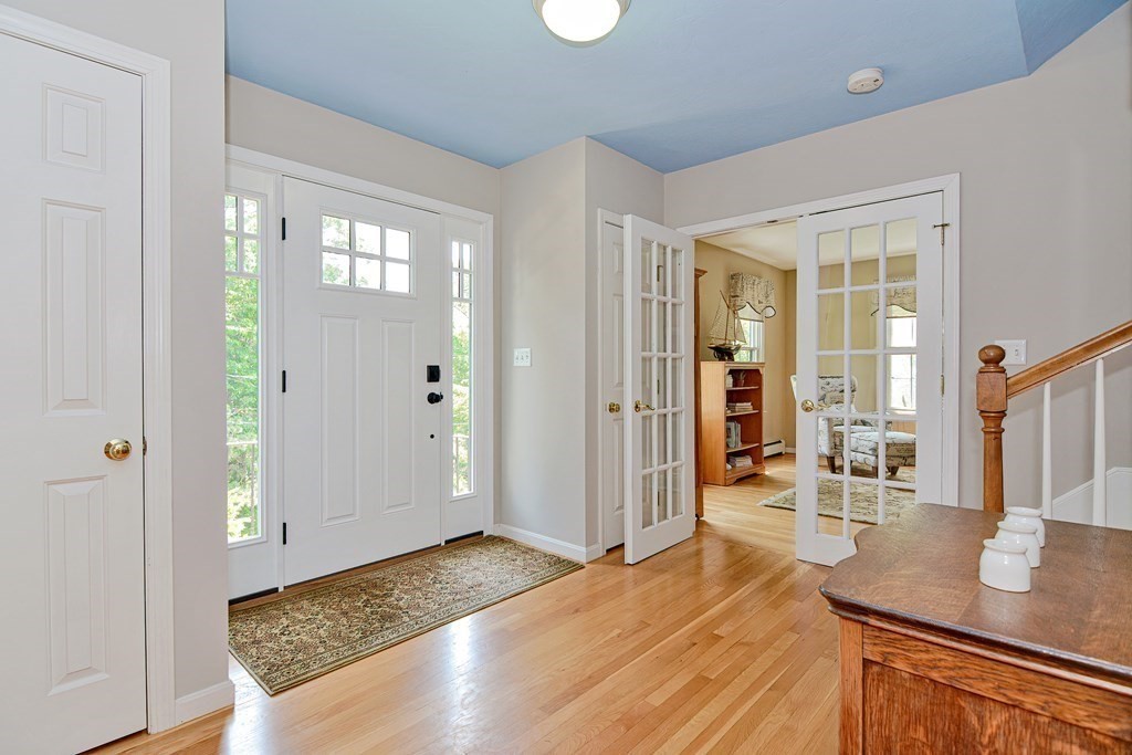 9 Eastmount Road Medfield, MA 02052 - Photo 3 of 40 Gallery Image 3