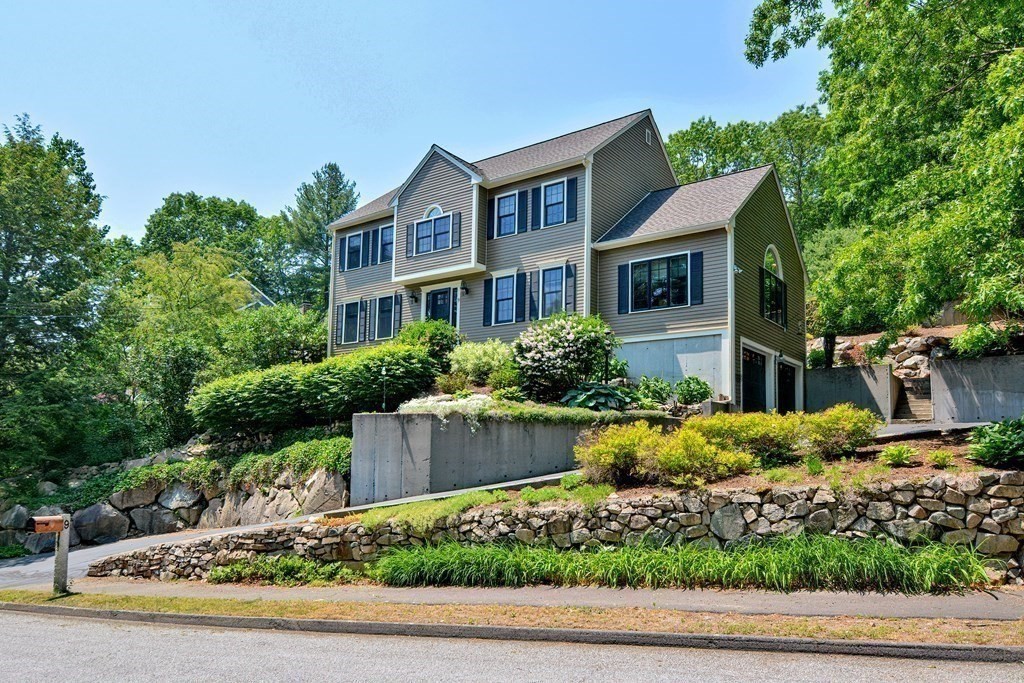 9 Eastmount Road Medfield, MA 02052 - Photo 39 of 40 Gallery Image 39