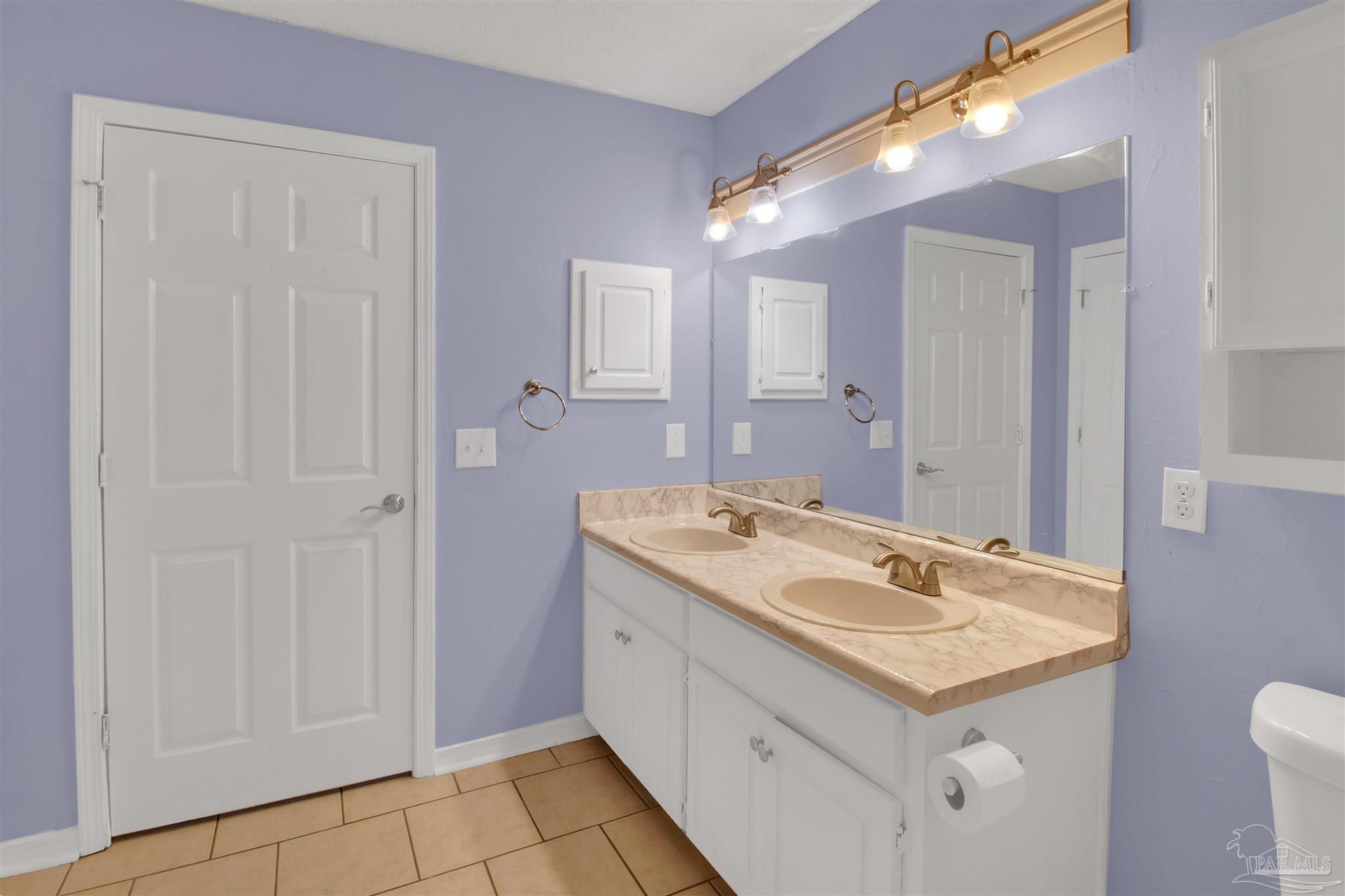 1772 Ivalea Circle Navarre, FL 32566 - Photo 20 of 35