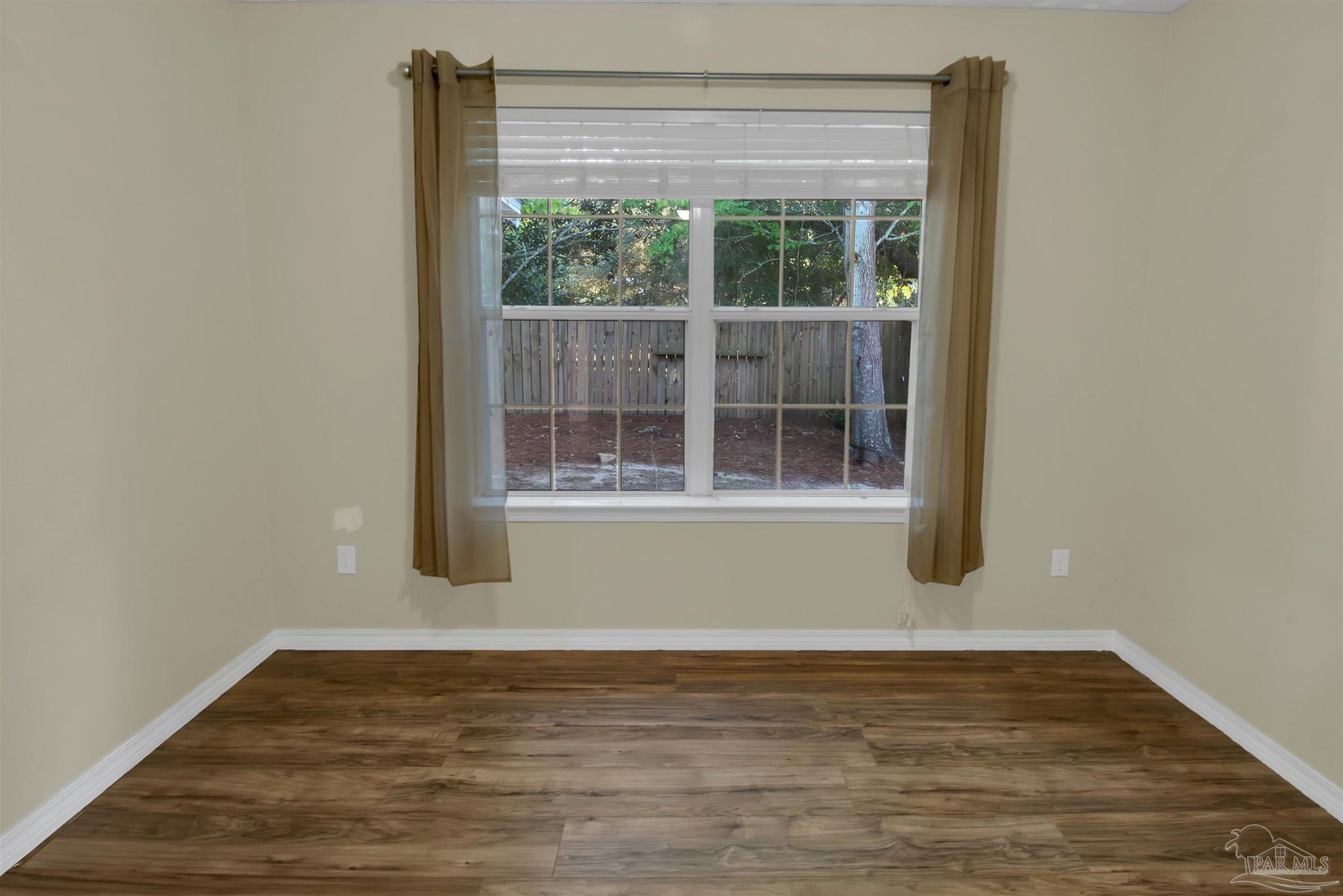 1772 Ivalea Circle Navarre, FL 32566 - Photo 26 of 35