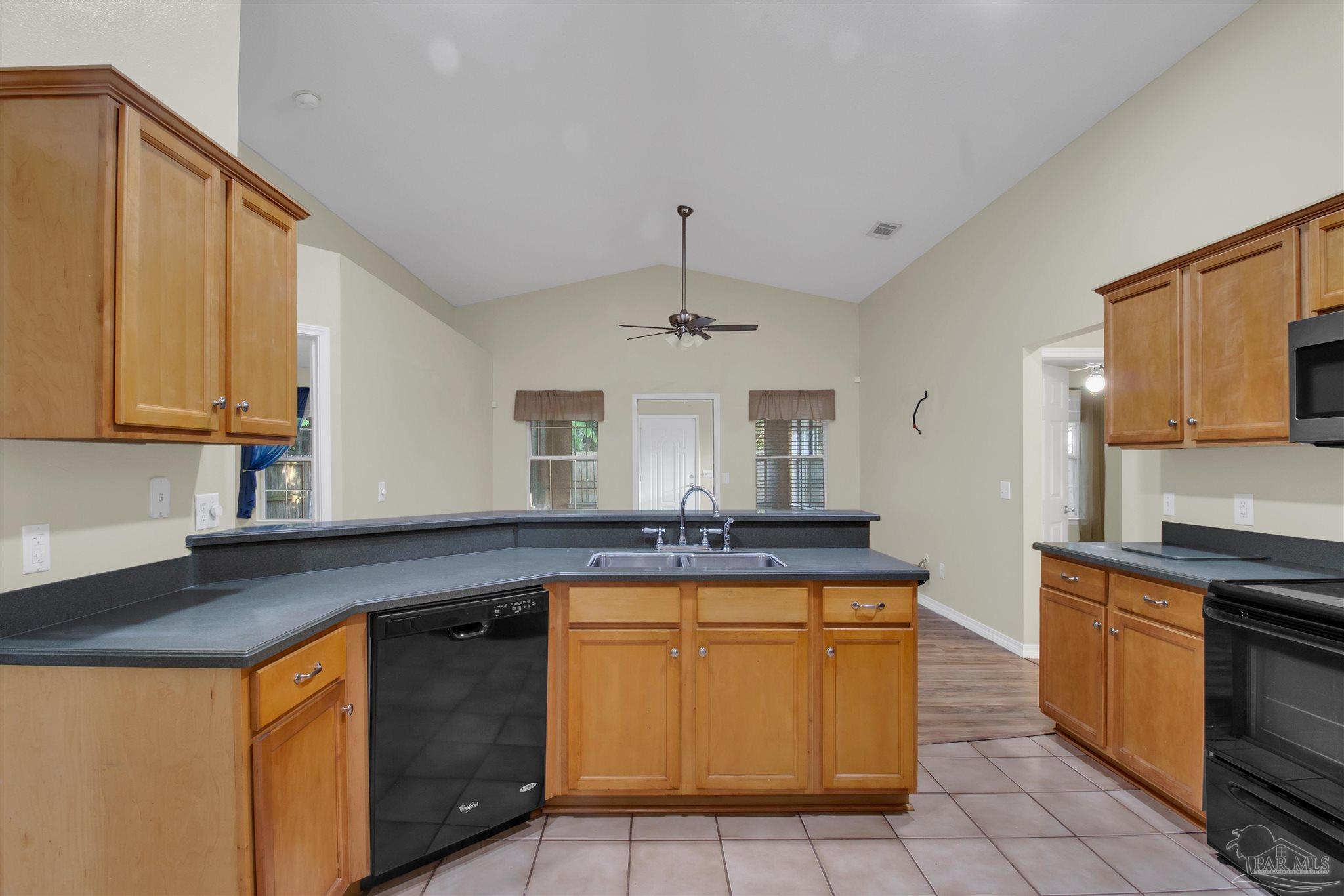 1772 Ivalea Circle Navarre, FL 32566 - Photo 8 of 35