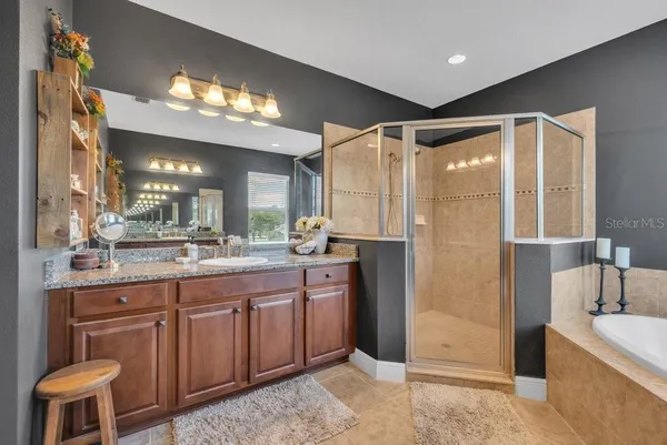 a bed room with a bed