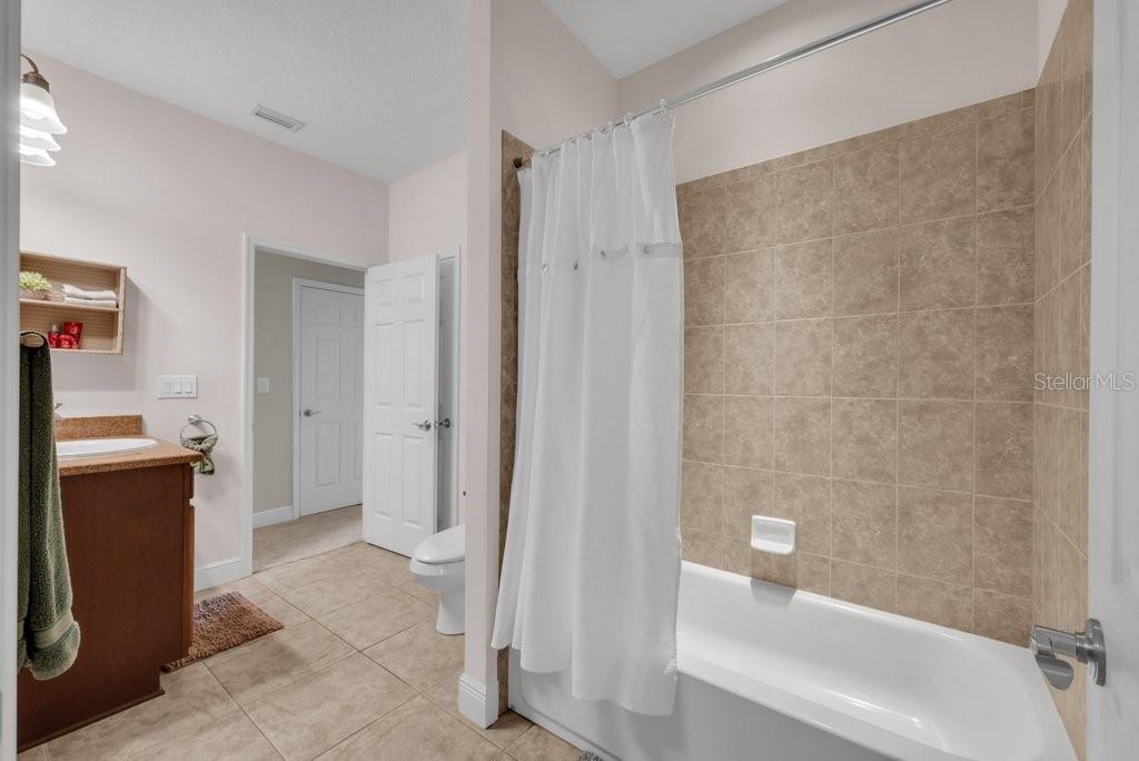5920 Fishhawk Crossing Boulevard Lithia, FL 33547 - Photo 32 of 61