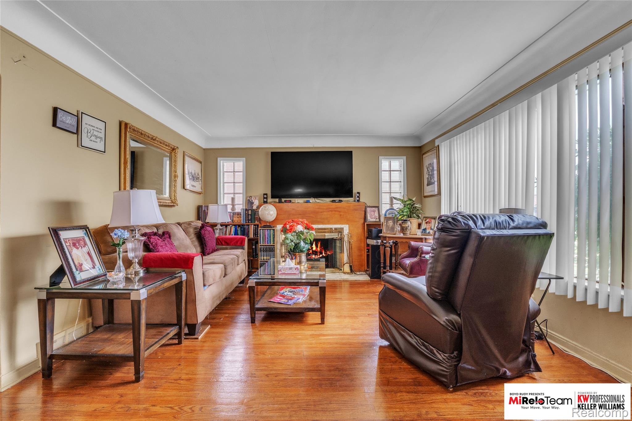 17585 Whitcomb Detroit, MI 48235 - Photo 7 of 27 whitcomb-10.jpg