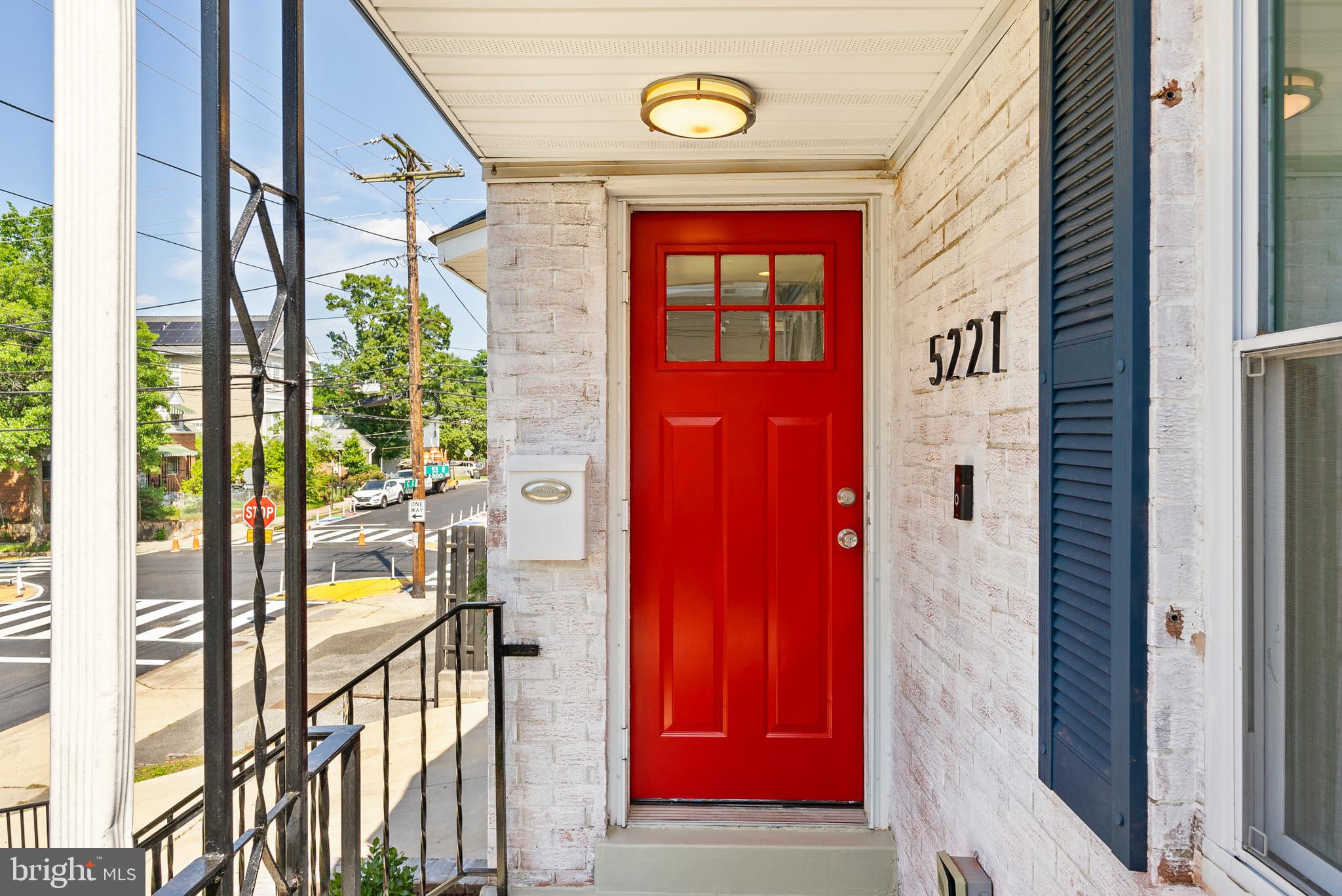5221 C Street Southeast Washington, DC 20019 - Photo 4 of 34 Fully remodeled by a builder in 2017