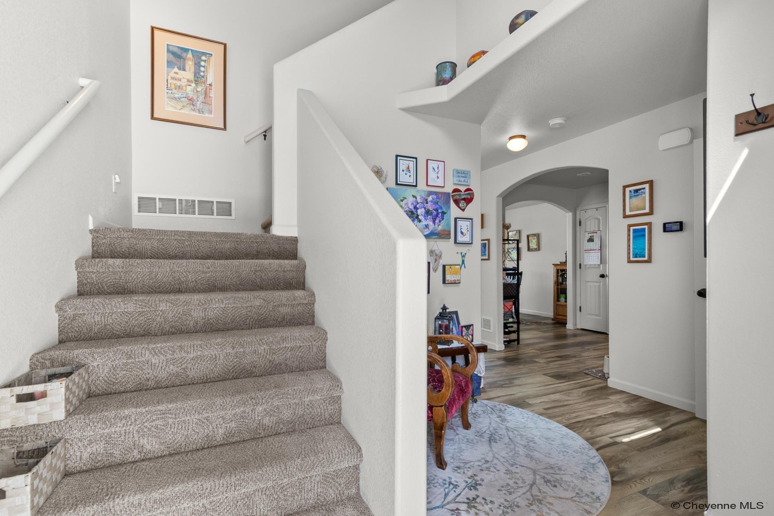 3808 Saddle Ridge Trail Cheyenne, WY 82001 - Photo 4 of 30 Gallery Image 4