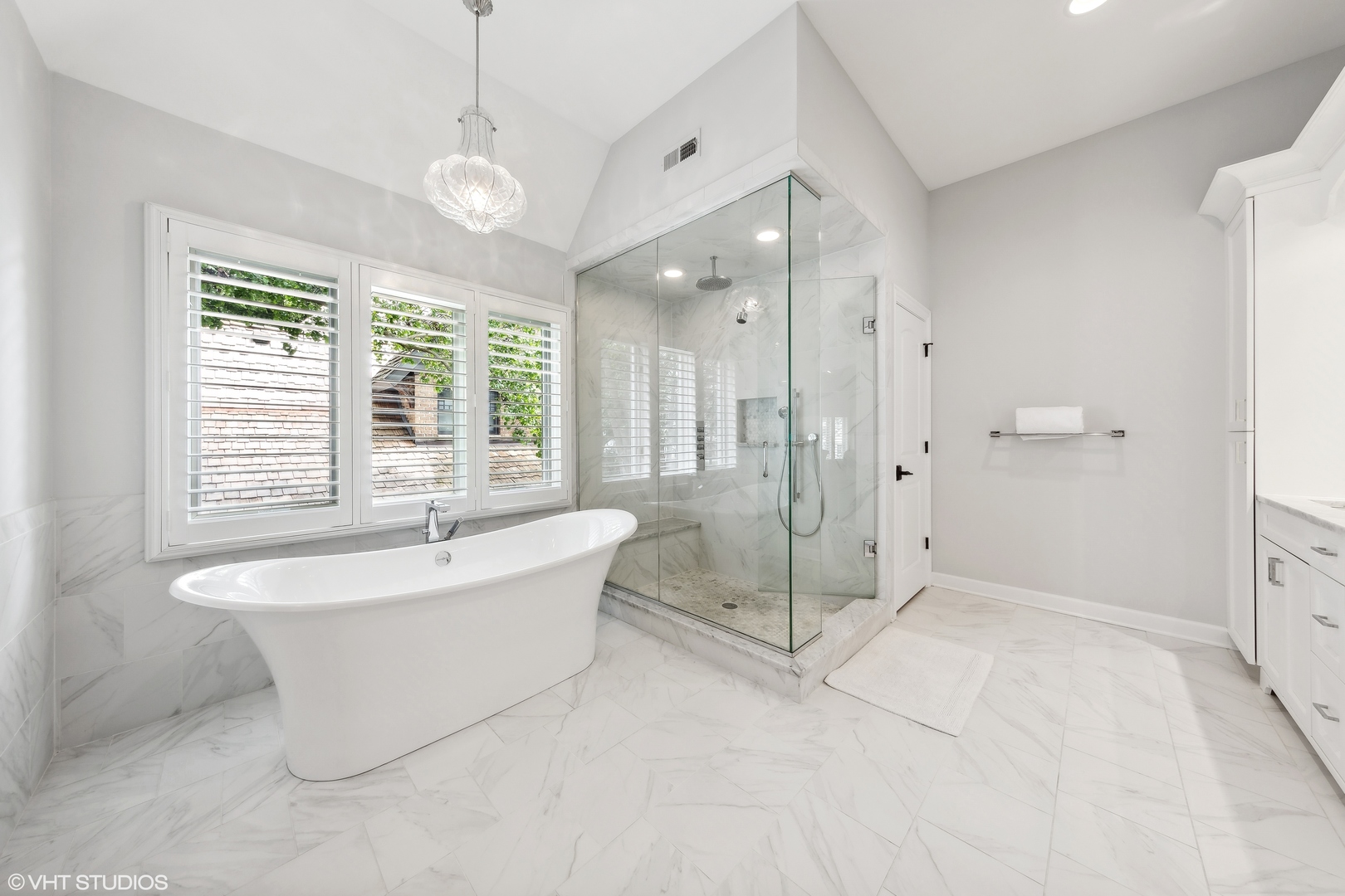 331 Fuller Road Hinsdale, IL 60521 - Photo 24 of 46 Gallery Image 24