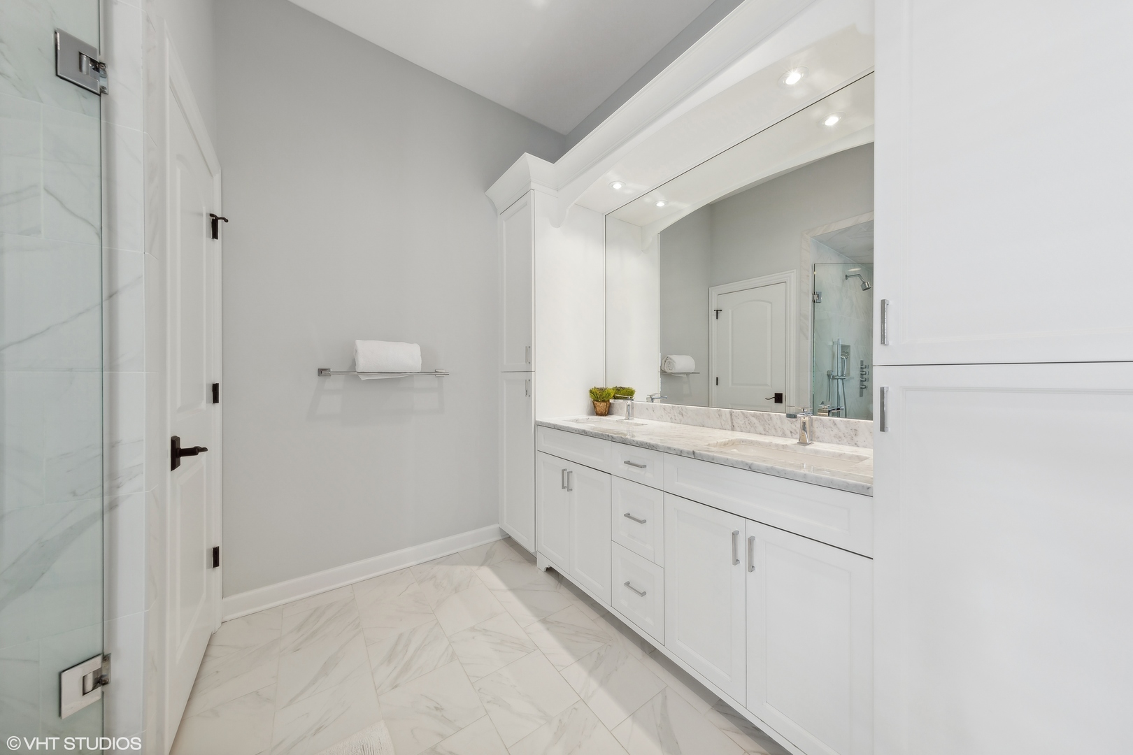 331 Fuller Road Hinsdale, IL 60521 - Photo 25 of 46 Gallery Image 25
