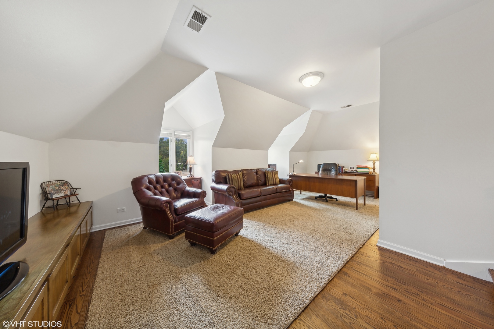 331 Fuller Road Hinsdale, IL 60521 - Photo 27 of 46 Gallery Image 27