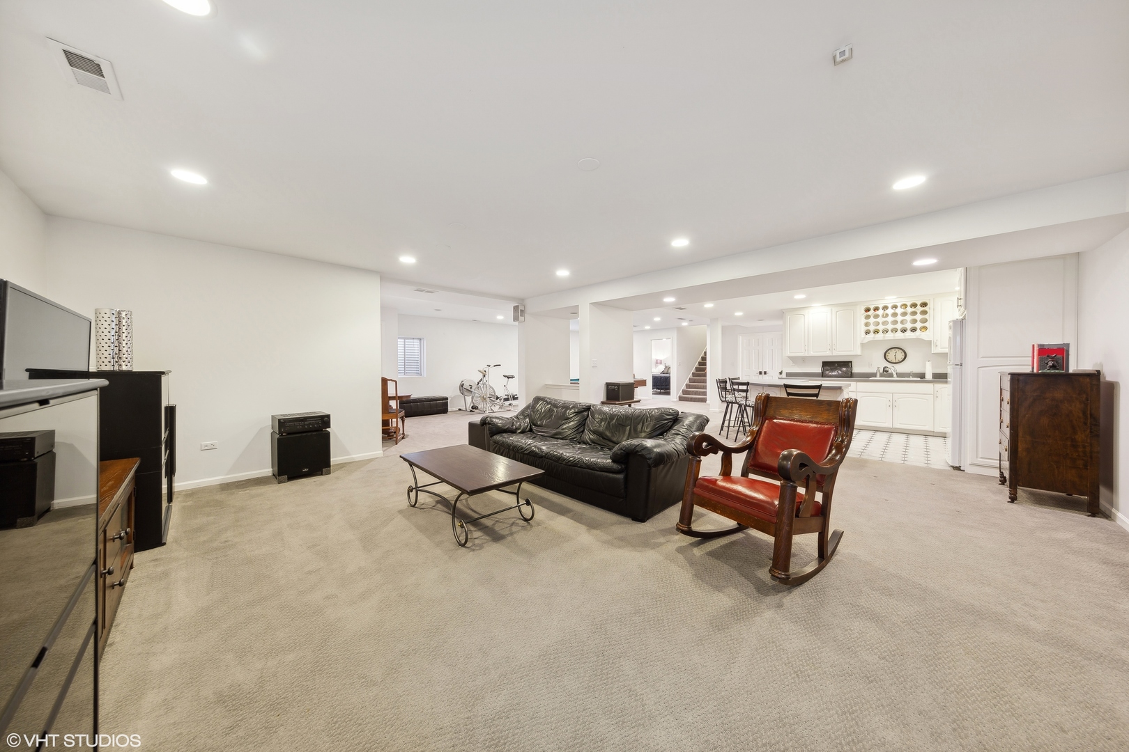 331 Fuller Road Hinsdale, IL 60521 - Photo 36 of 46 Gallery Image 36