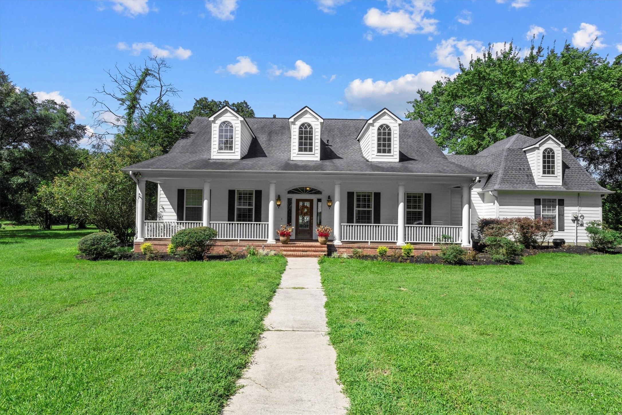 31627 Cedardale Street Magnolia, TX 77355 - Photo 2 of 47 Welcome to 31627 Cedardale Street!
